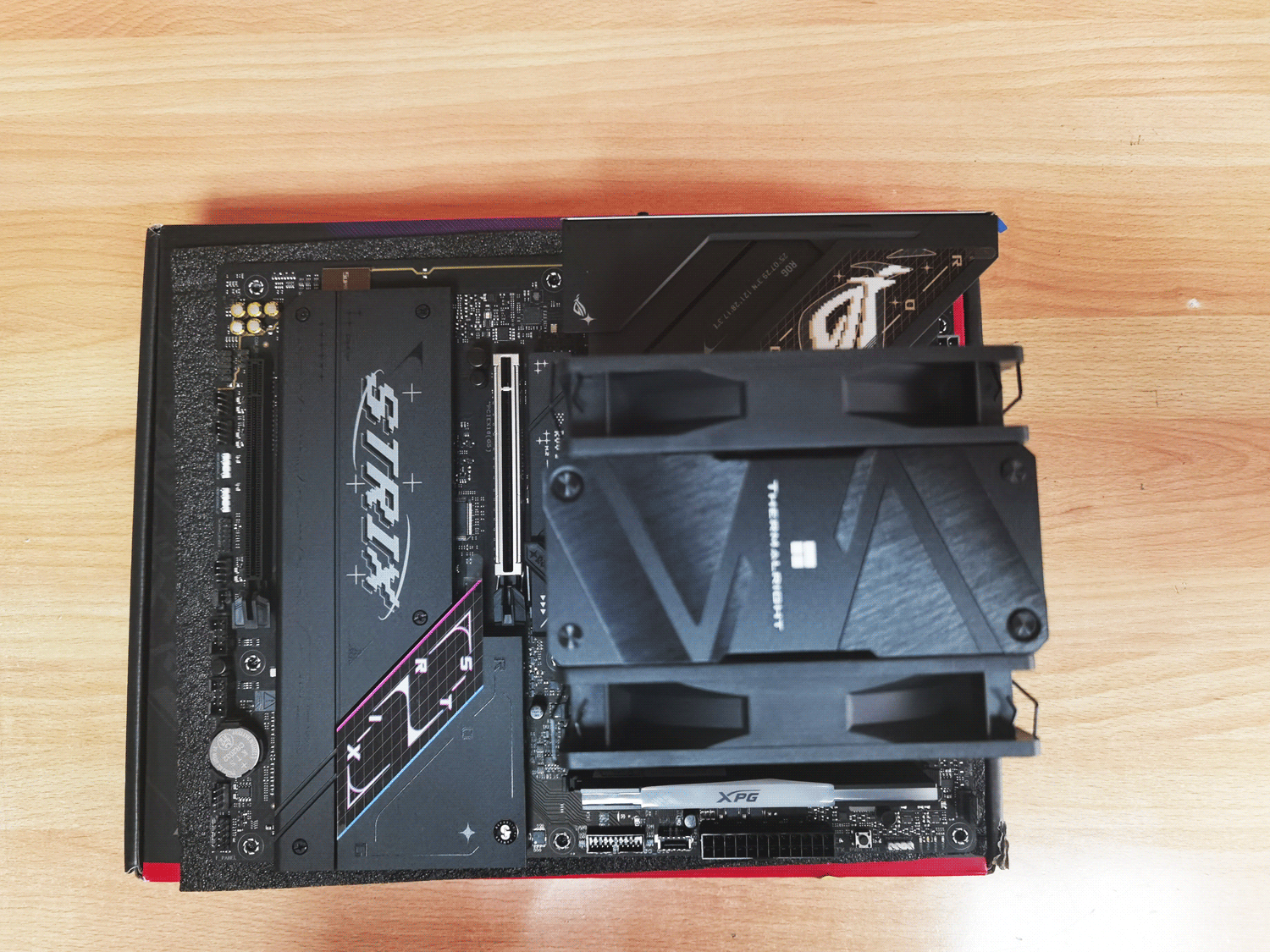 Widerruf-PC Bundle - AMD Ryzen 5 7600X3D - Asus Rog Strix B850-F Gaming - 32GB AData DDR5-6000MHz RGB Ram