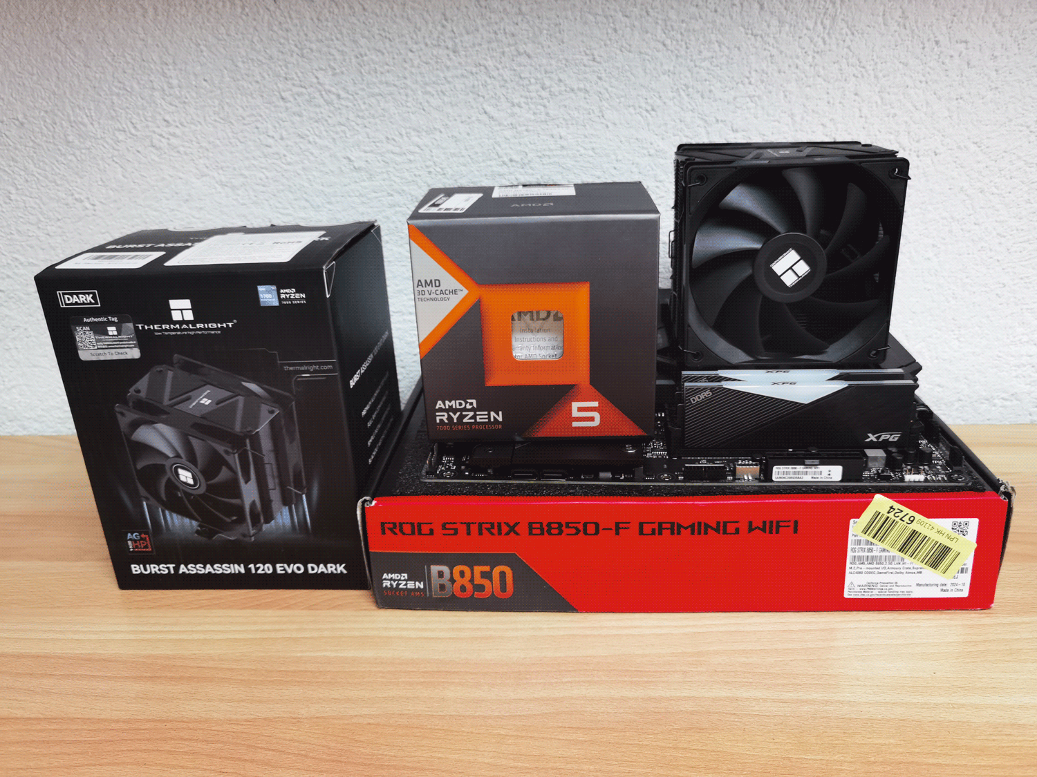 Widerruf-PC Bundle - AMD Ryzen 5 7600X3D - Asus Rog Strix B850-F Gaming - 32GB AData DDR5-6000MHz RGB Ram